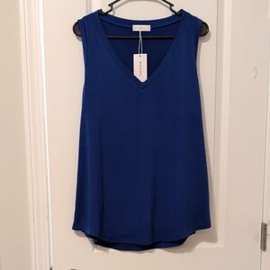 NWT Moshu Sleeveless V-neck Shirt Size XL